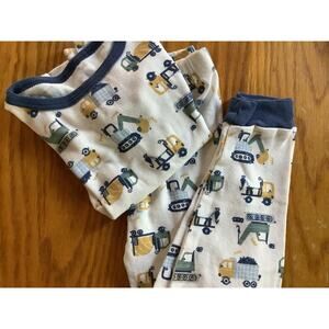 Rugged Bears boys 2T Pajamas set truck pattern
